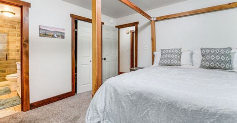 11495 Saint Bernard Drive, Truckee, CA 96161 Photo