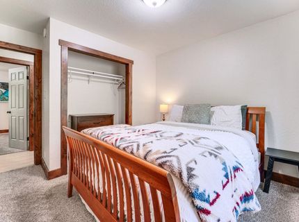 11495 Saint Bernard Drive, Truckee, CA 96161 Photo