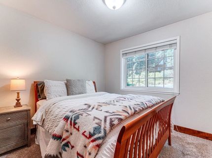 11495 Saint Bernard Drive, Truckee, CA 96161 Photo