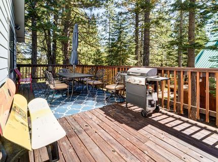 11495 Saint Bernard Drive, Truckee, CA 96161 Photo