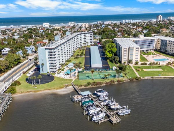 100 Silver Beach Avenue, Unit 808, Daytona Beach, FL 32118