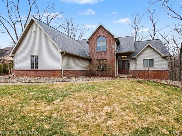 7719 PARTRIDGE HILL Drive , Hamburg Twp, MI 48116