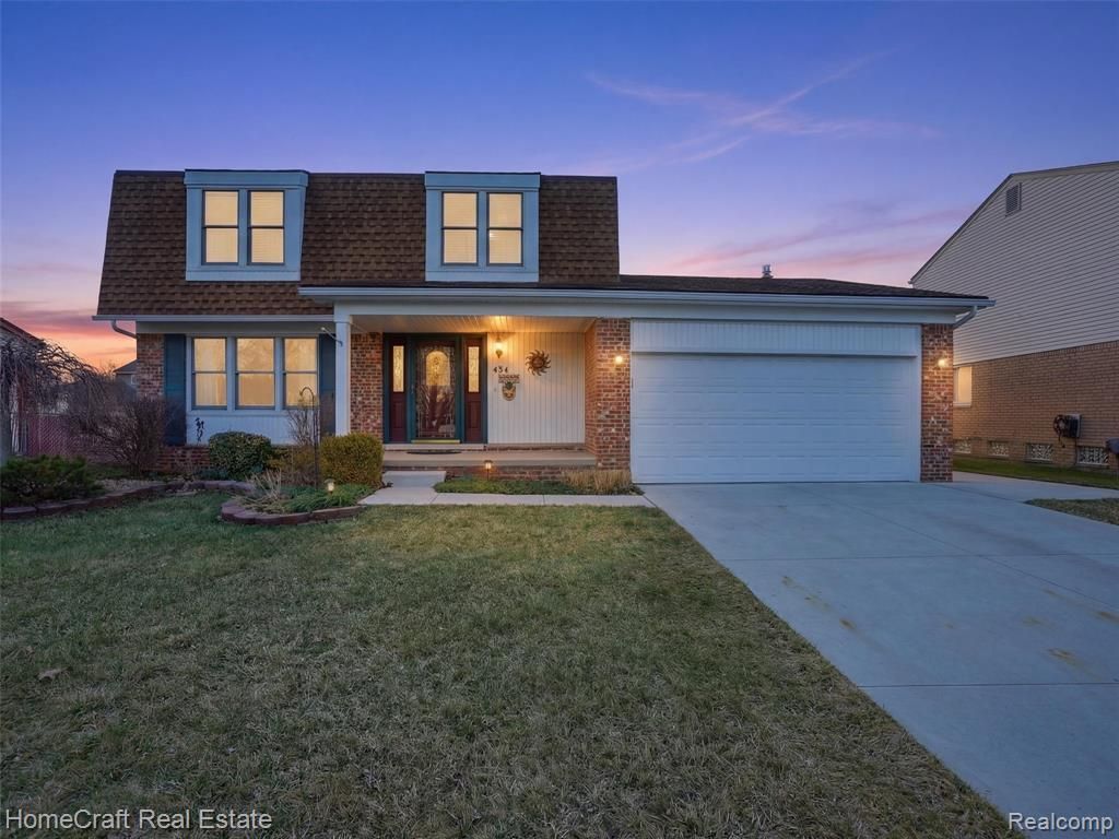 404 Kings Way, Canton, MI 48188 Main Photo