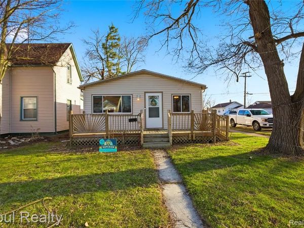 11571 Grant Street, Riverview, MI 48193