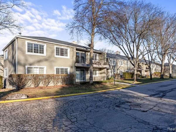 1115 N Old Woodward Avenue, Birmingham, MI 48009