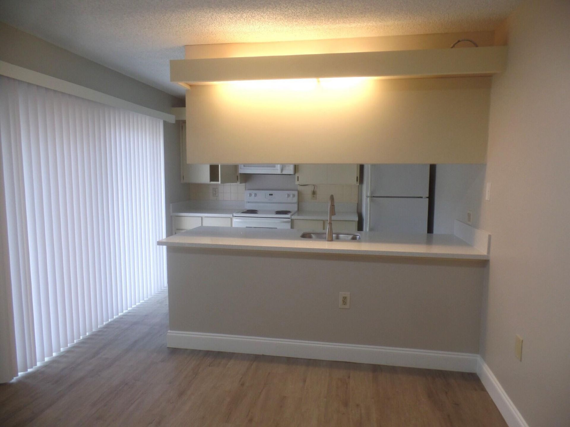 843 Blue Ridge Circle, West Palm Beach, FL 33409 Photo