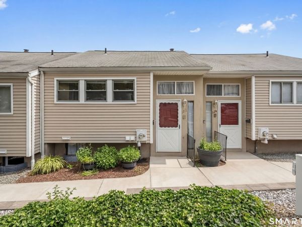 128 Shepards Knoll, Unit 128, Hamden, CT 06514