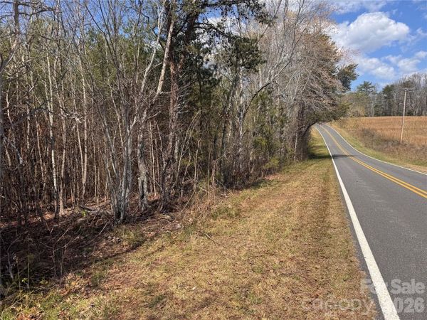 335 Woodrow Hoyle Road , Casar, NC 28020