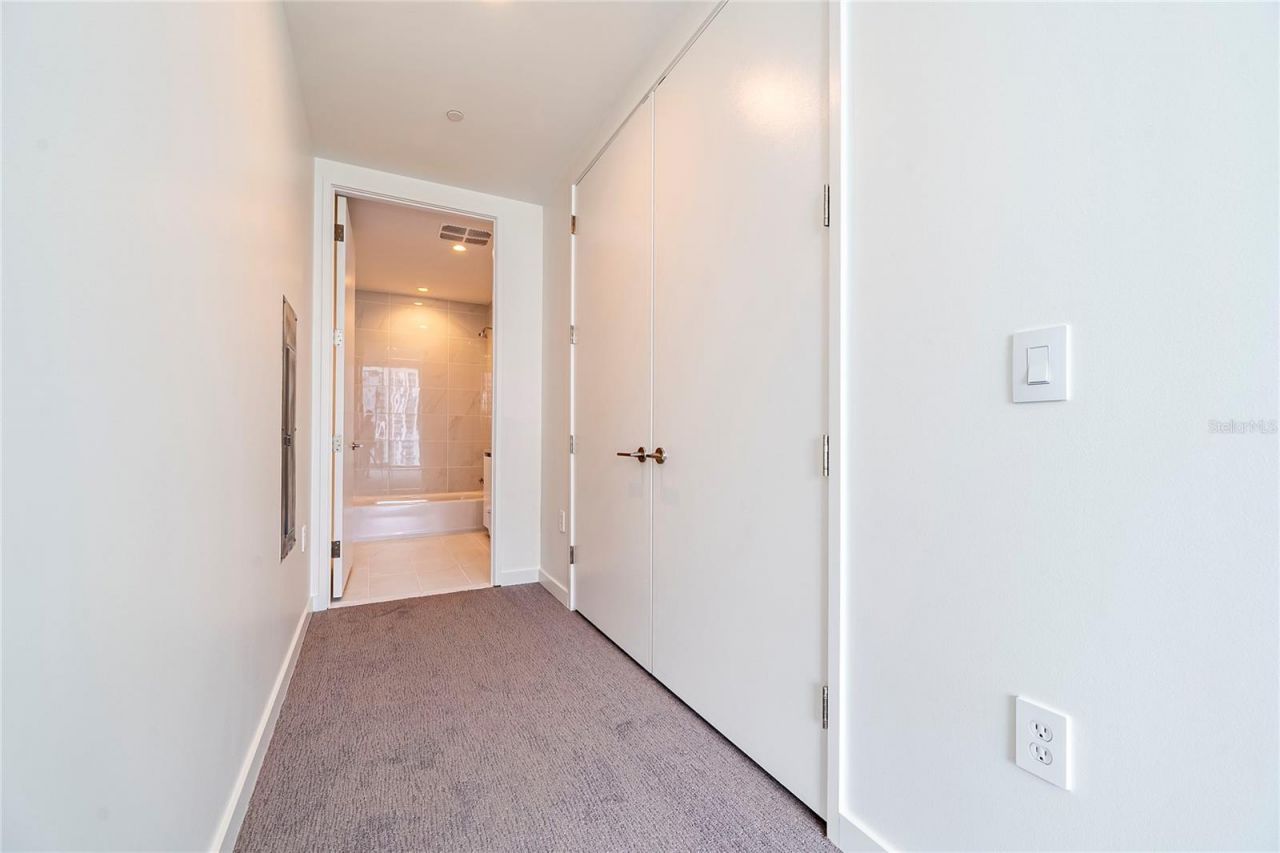 400 Central Avenue, Unit 1106, Saint Petersburg, FL 33701 Photo