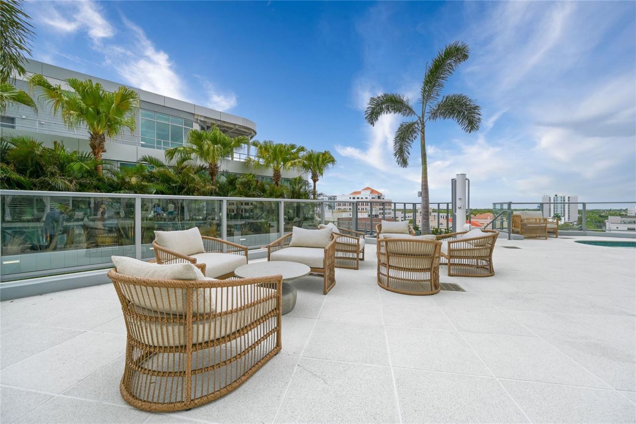 400 Central Avenue, Unit 1106, Saint Petersburg, FL 33701 Photo