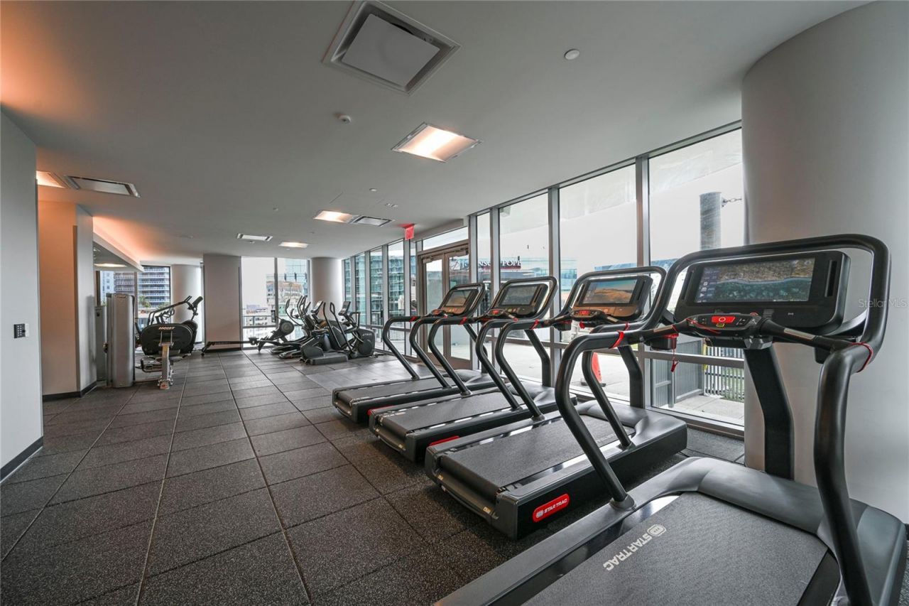 400 Central Avenue, Unit 1106, Saint Petersburg, FL 33701 Photo