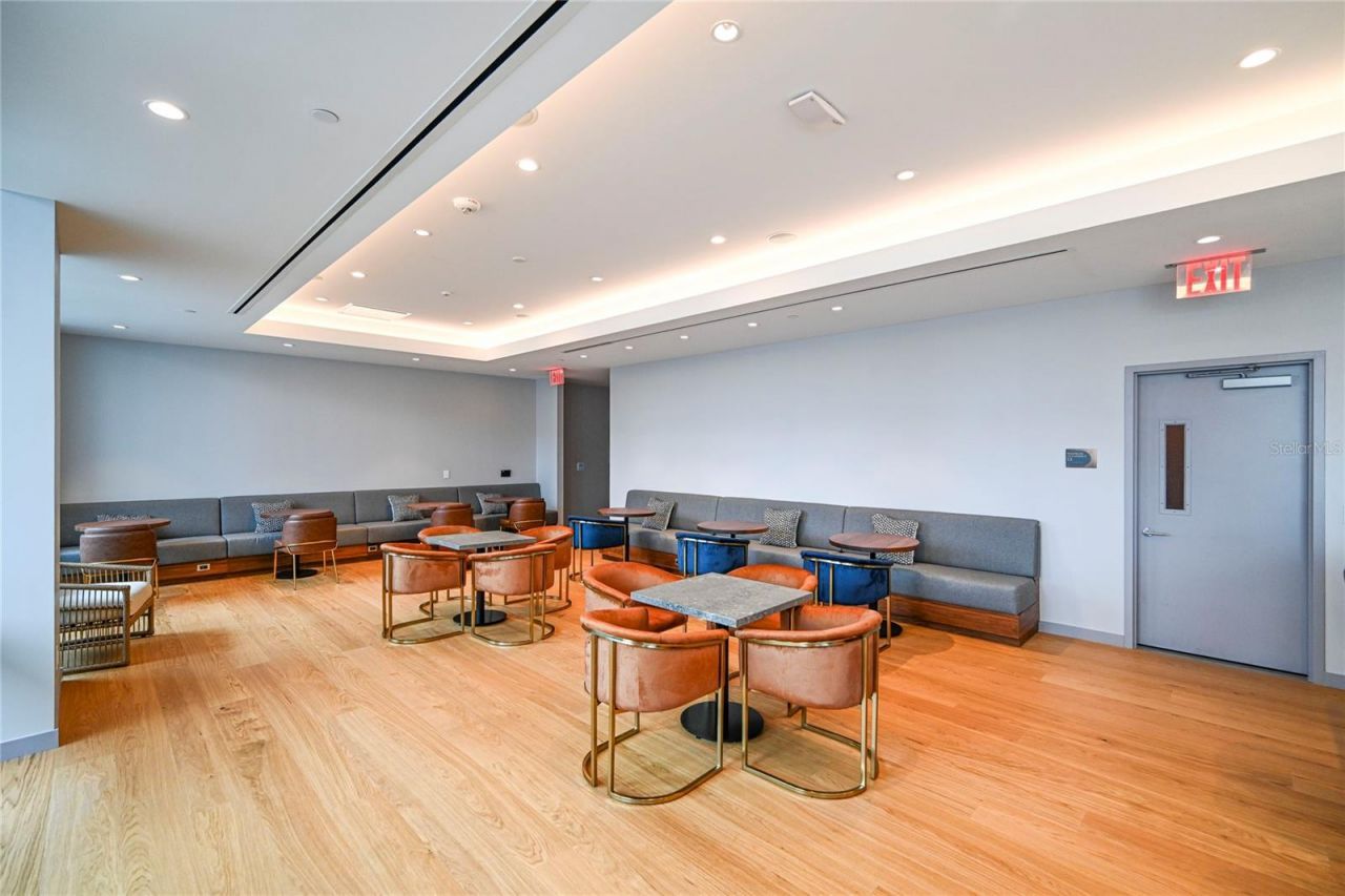 400 Central Avenue, Unit 1106, Saint Petersburg, FL 33701 Photo