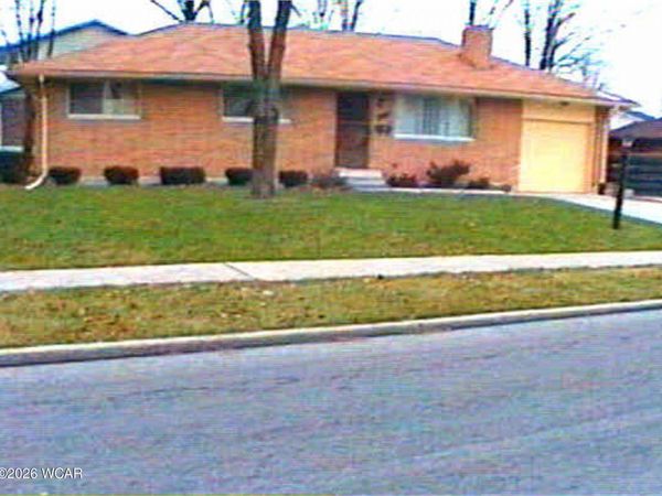 822 Gloria Avenue, Lima, OH 45805