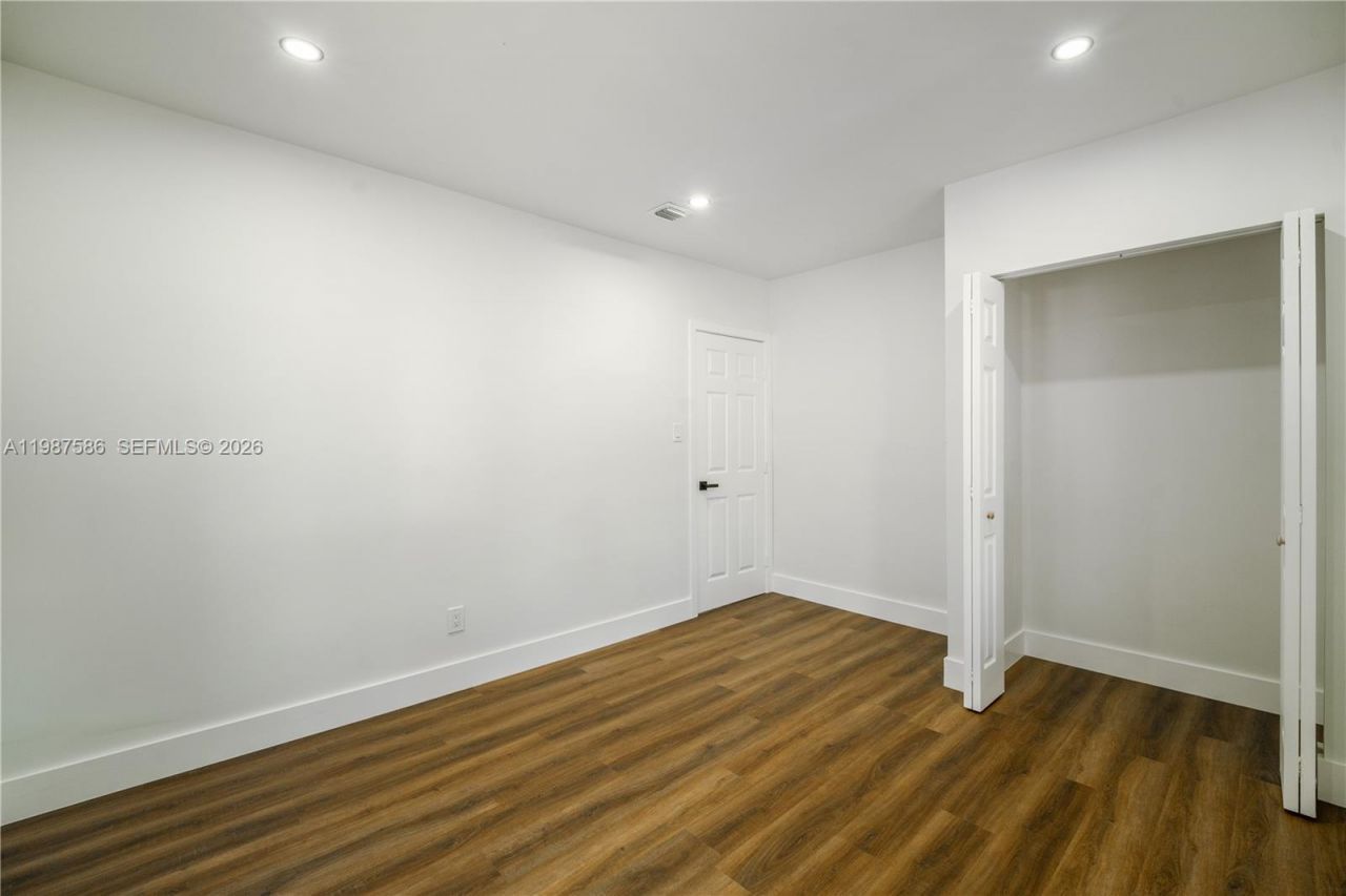 220 NW 144th St, Miami, FL 33168 Photo