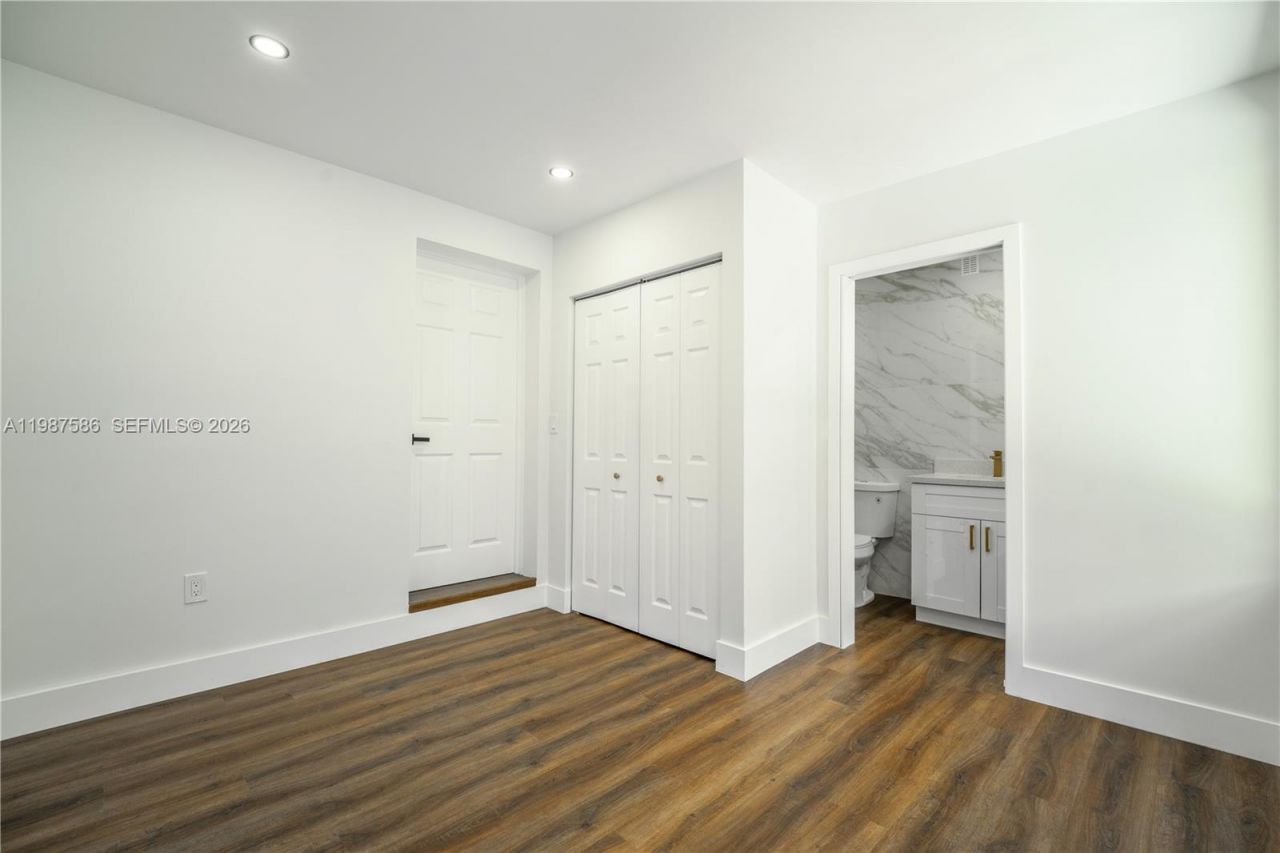 220 NW 144th St, Miami, FL 33168 Photo