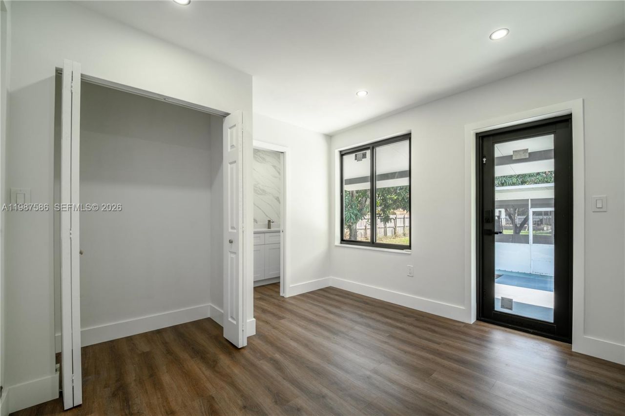 220 NW 144th St, Miami, FL 33168 Photo