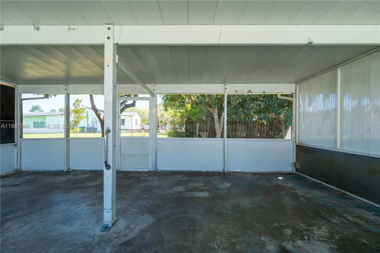 220 NW 144th St, Miami, FL 33168 Photo