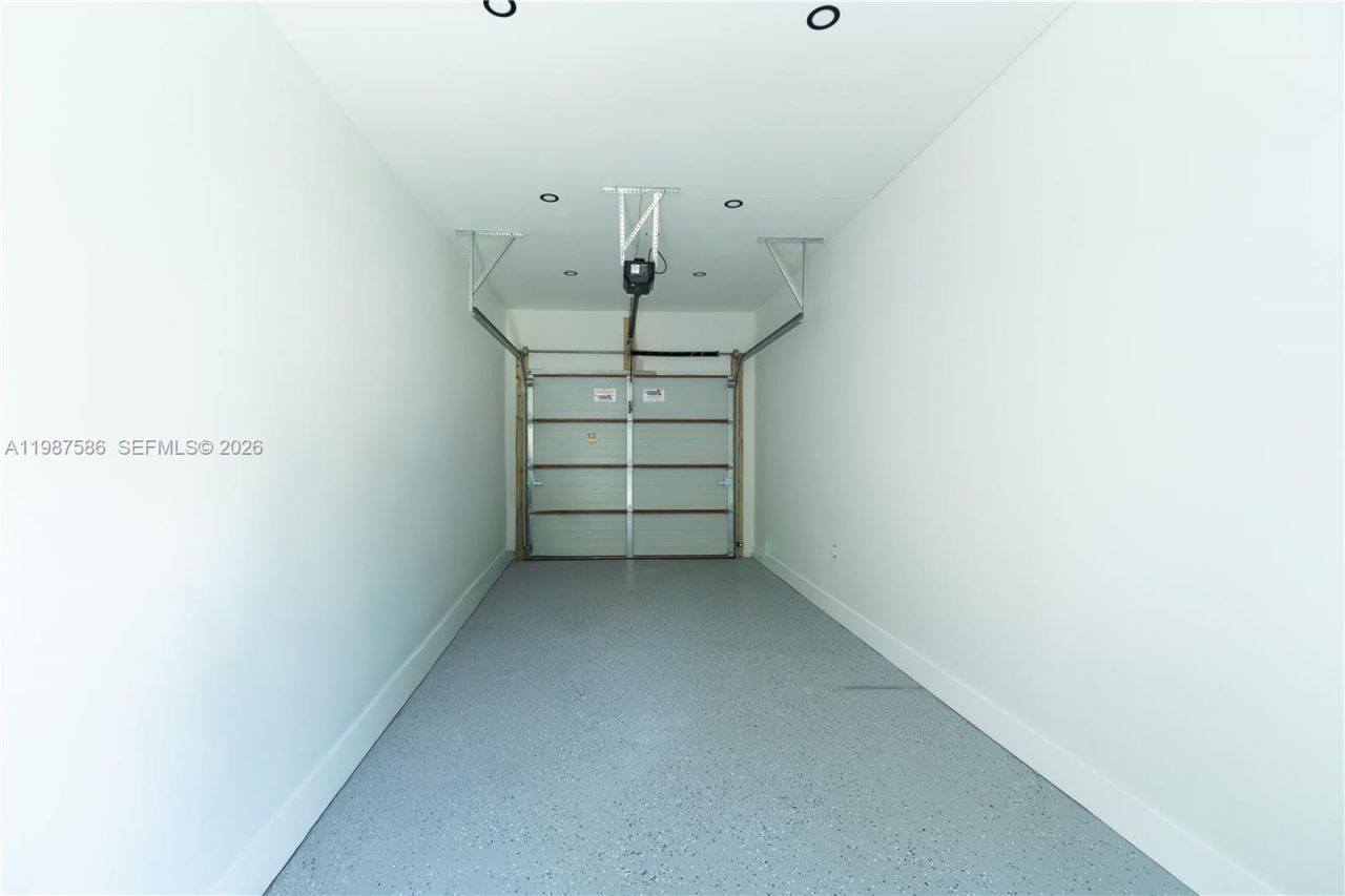 220 NW 144th St, Miami, FL 33168 Photo