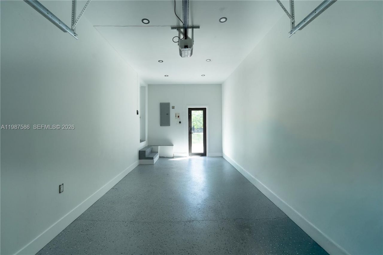 220 NW 144th St, Miami, FL 33168 Photo