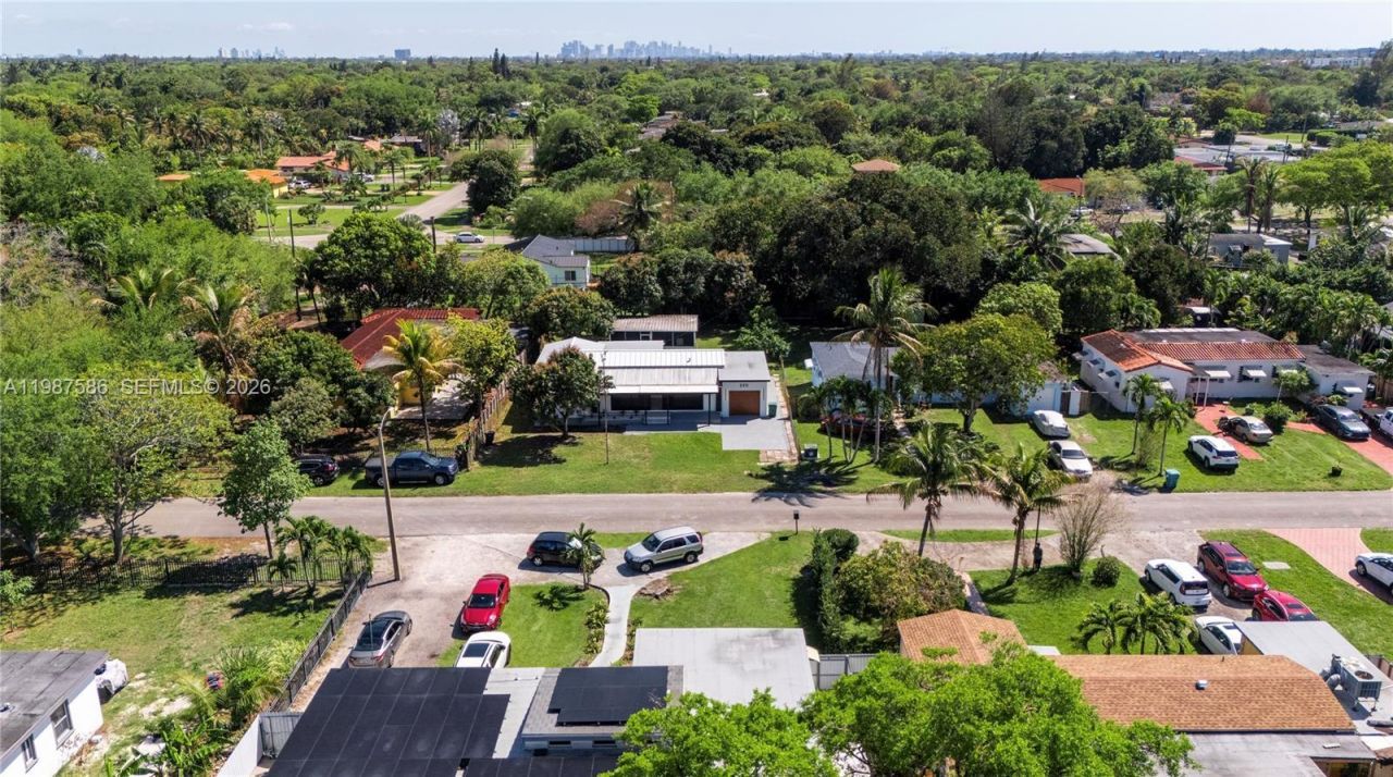 220 NW 144th St, Miami, FL 33168 Photo
