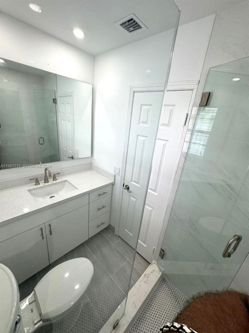 3619 S Le Jeune Rd, Unit 1, Coral Gables, FL 33134 Photo