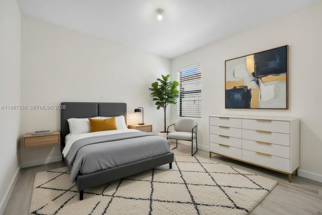 10521 W 35th Way, Hialeah, FL 33018 Photo