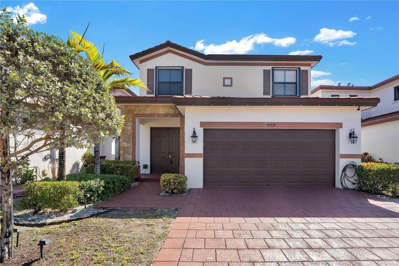 10521 W 35th Way, Hialeah, FL 33018 Photo