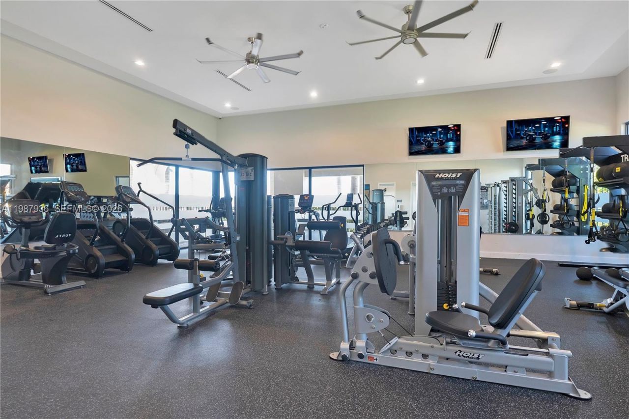 10521 W 35th Way, Hialeah, FL 33018 Photo