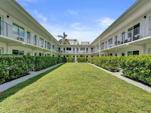 9270 E Bay Harbor Dr , Unit 10A, Bay Harbor Islands, FL 33154