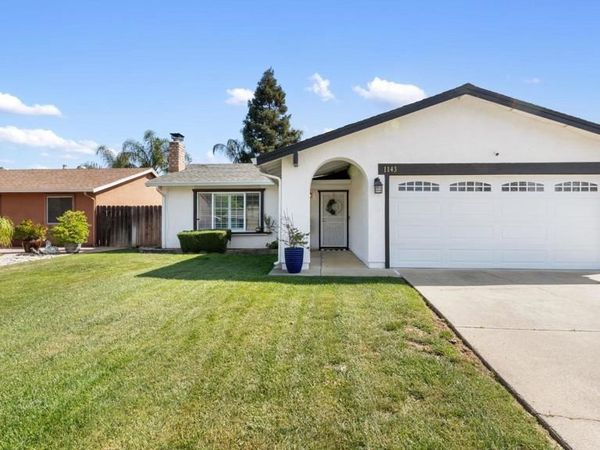 1143 Bedford, Vacaville, CA 95687