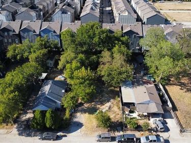 1333 Amos Street, Dallas, TX 75212