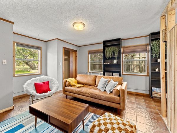 28 W Inwood Forest DR , Wimberley, TX 78676