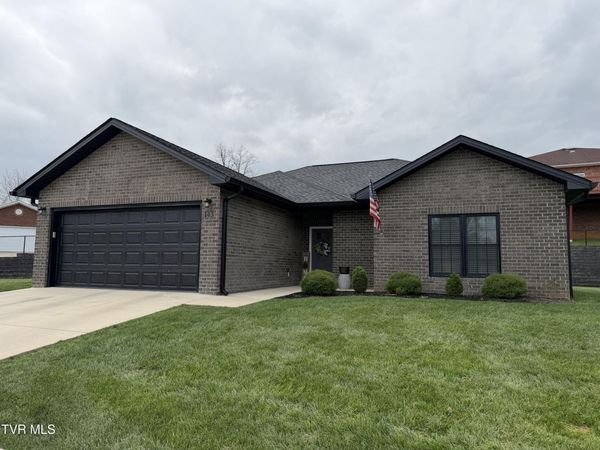 143 Patriot Crossing, Unit 143, Greeneville, TN 37745