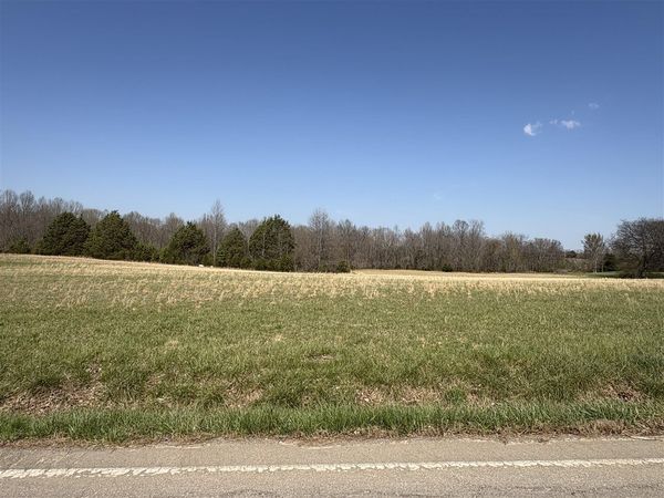 5046 Bowling Green Road, Scottsville, KY 42164
