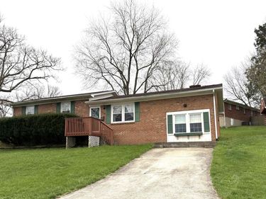 101 Cedar Drive, Frankfort, KY 40601