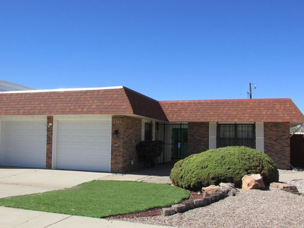 3105 Dallas Street NE, Albuquerque, NM 87110