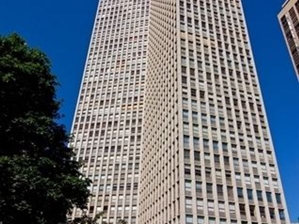 2626 N LAKEVIEW Avenue , Unit 705, Chicago, IL 60614