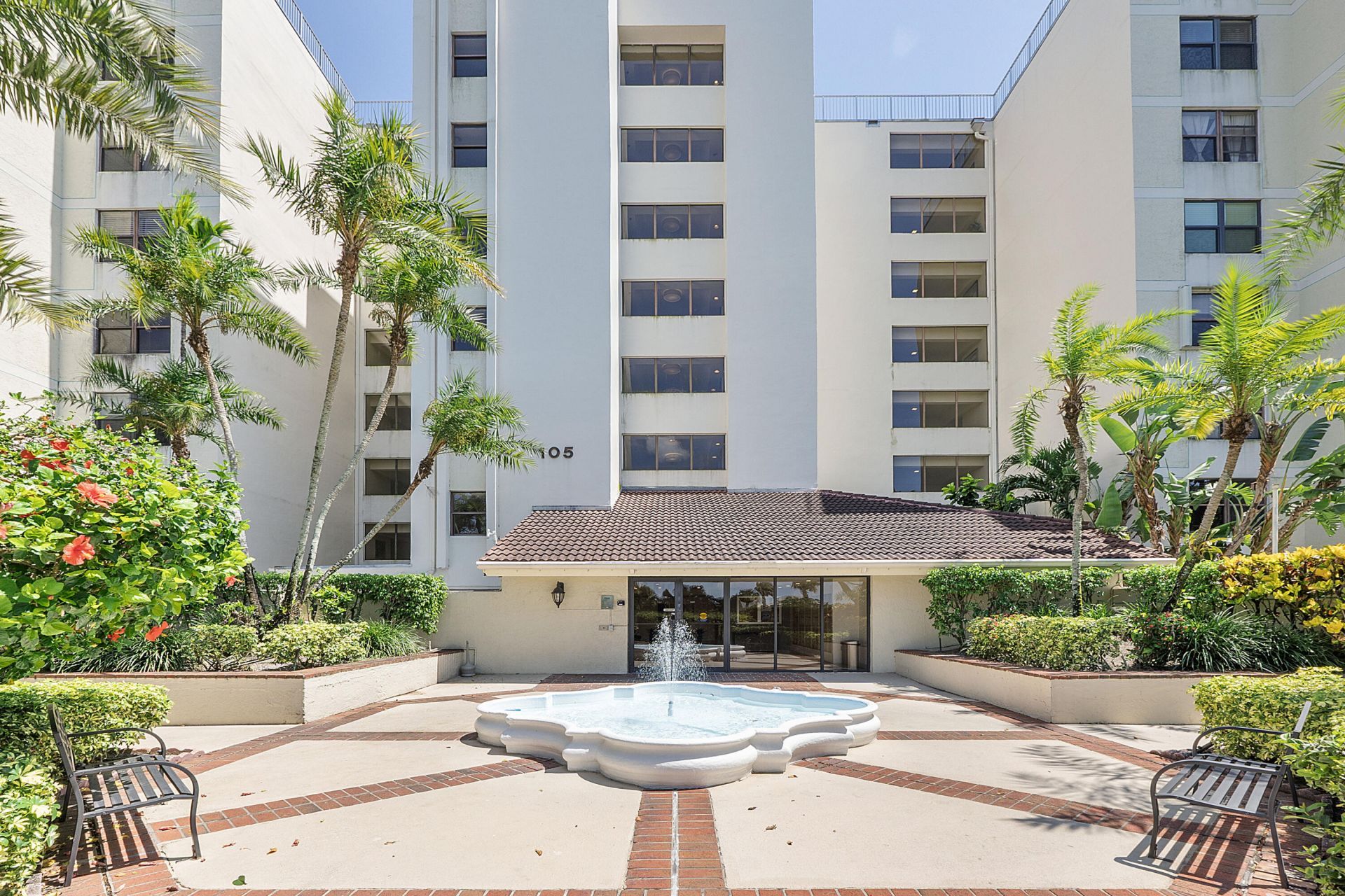 105 Lake Emerald Drive, Unit 108, Oakland Park, FL 33309 Main Photo