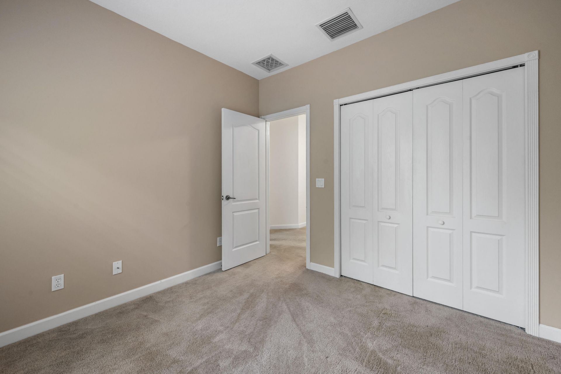 2545 Creekside Drive, Fort Pierce, FL 34981 Photo