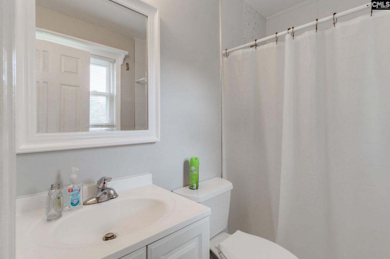 104 Sweet Springs Court  Photo 10