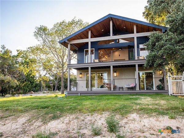 874 Lakebreeze Drive, Canyon Lake, TX 78133