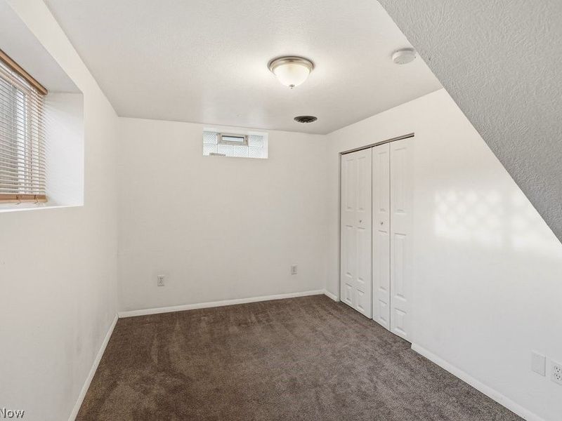 329 Dennison Avenue, Akron, OH 44312 Photo 14