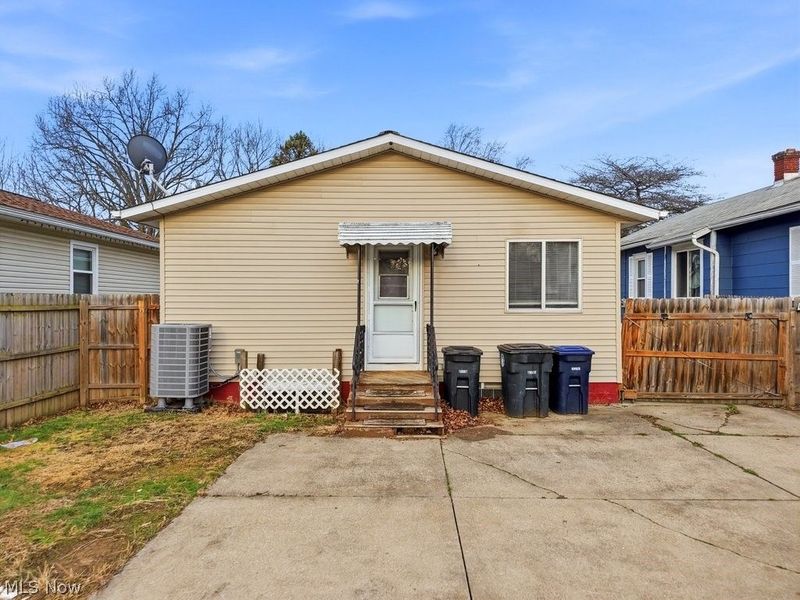 329 Dennison Avenue, Akron, OH 44312 Photo 17