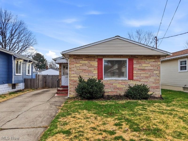 329 Dennison Avenue, Akron, OH 44312 Photo 2