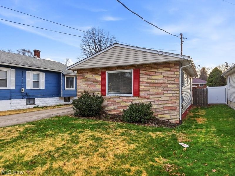 329 Dennison Avenue, Akron, OH 44312 Photo 3