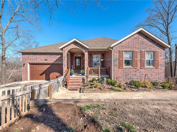 16240 Kostner Drive , Rogers, AR 72756