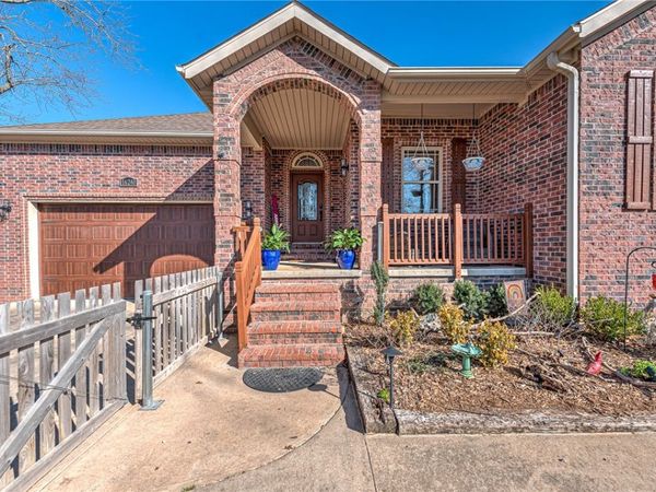 16240 Kostner Drive, Rogers, AR 72756