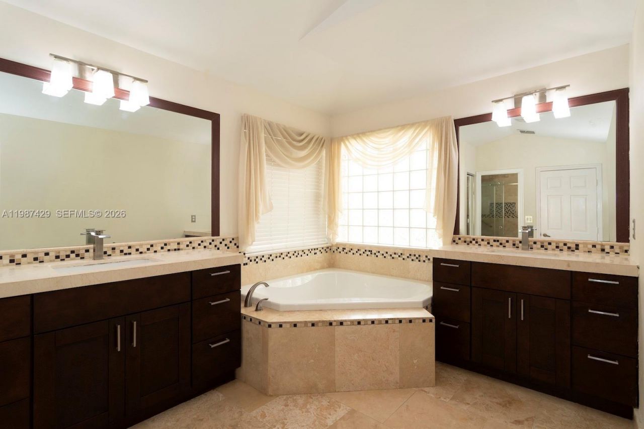 2293 SW 182nd Way , Miramar, FL 33029 Photo