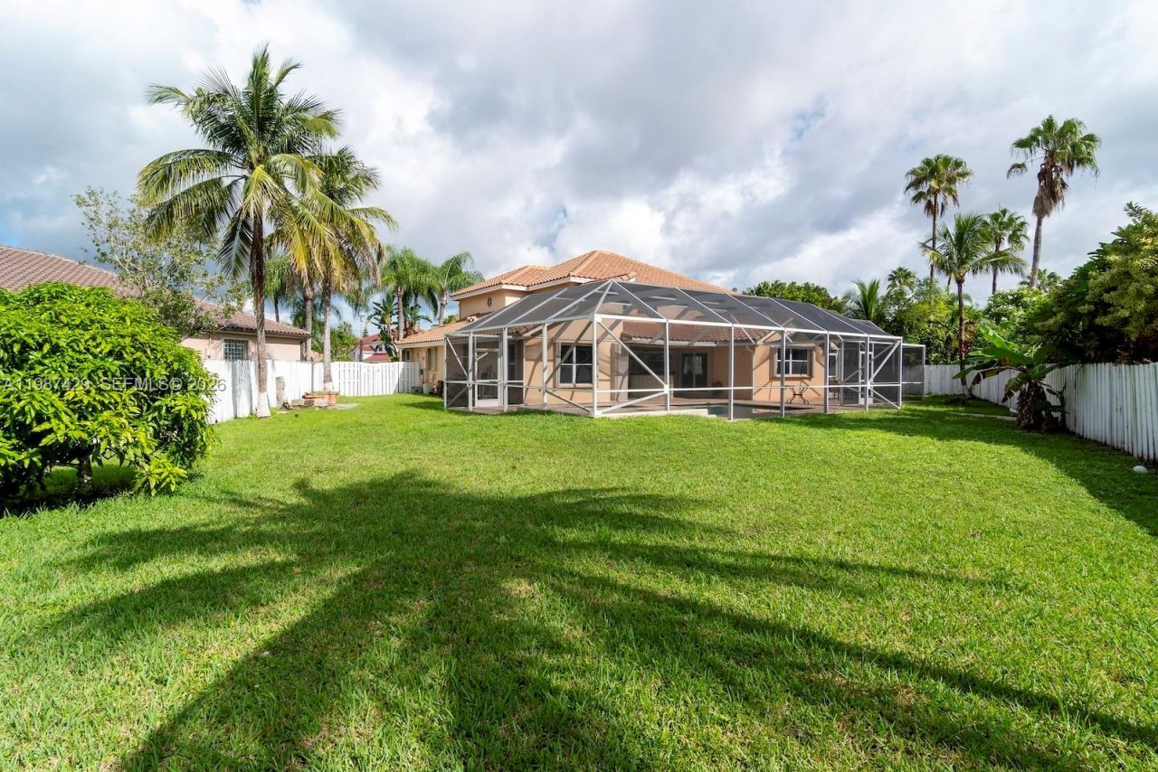 2293 SW 182nd Way , Miramar, FL 33029 Photo