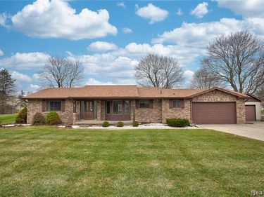 9080 E Lippincott Boulevard, Davison Twp, MI 48423